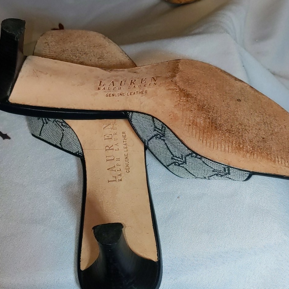 Lauren Ralph Lauren ladies slip on - Picture 4 of 10
